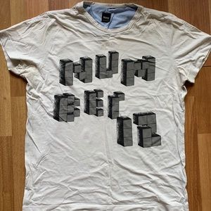 Hugo Boss gray T-shirt